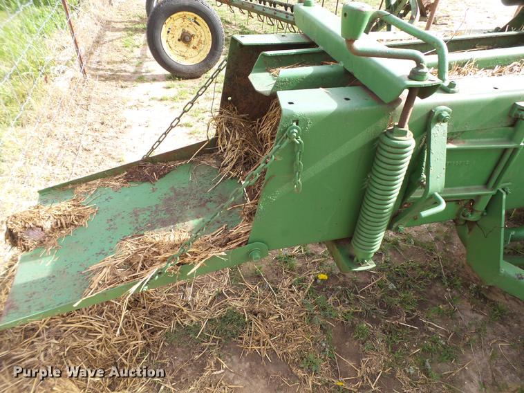 image for item FS9531 John Deere 224 small square baler