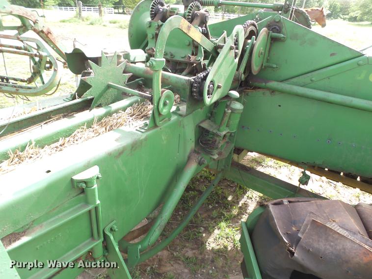 image for item FS9531 John Deere 224 small square baler