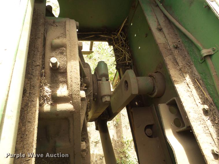 image for item FS9531 John Deere 224 small square baler