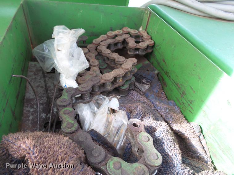 image for item FS9531 John Deere 224 small square baler