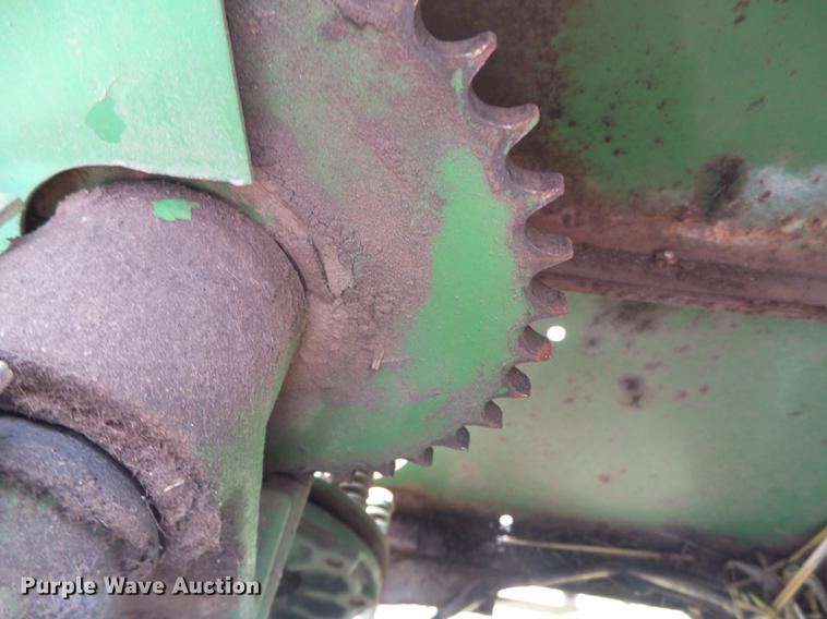 image for item FS9531 John Deere 224 small square baler