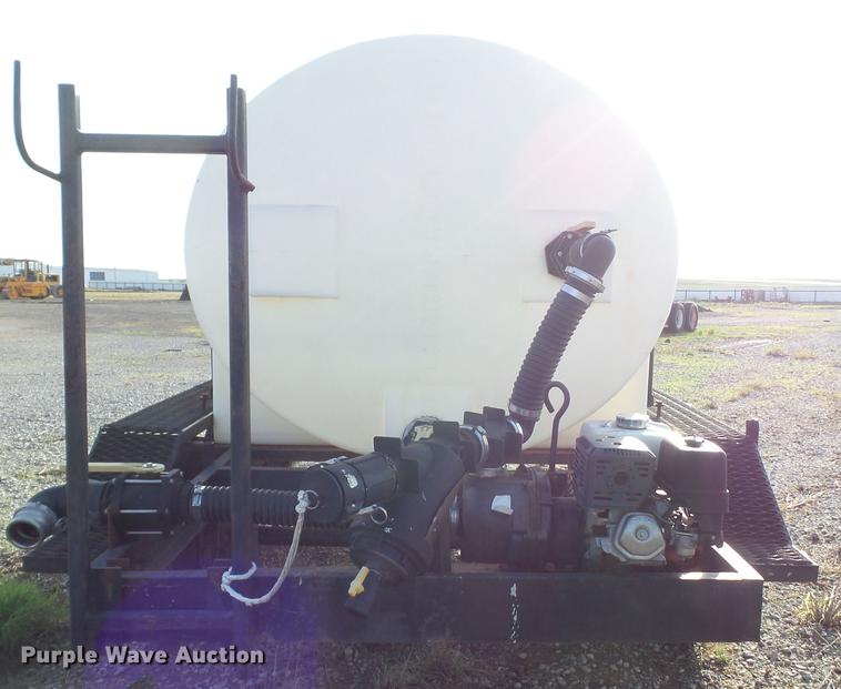 image for item FS9533 2015 shop built nurse tank trailer