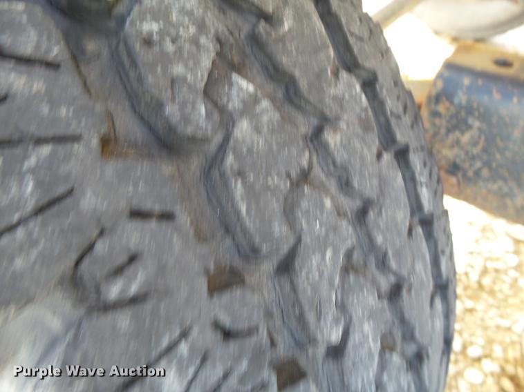 image for item FS9533 2015 shop built nurse tank trailer