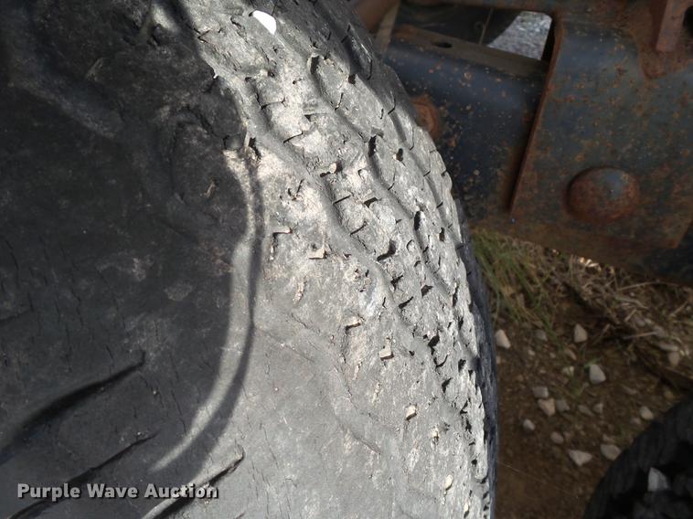 image for item FS9533 2015 shop built nurse tank trailer