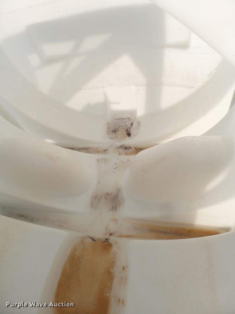 image for item FS9533 2015 shop built nurse tank trailer