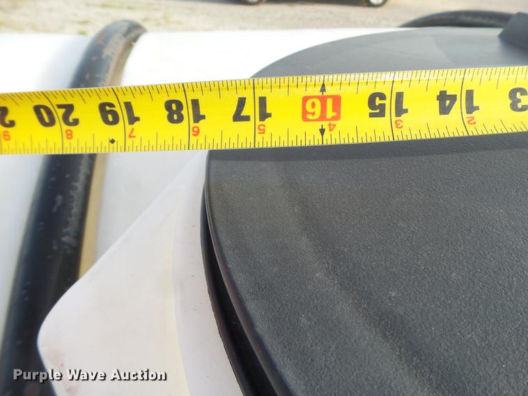 image for item FS9533 2015 shop built nurse tank trailer