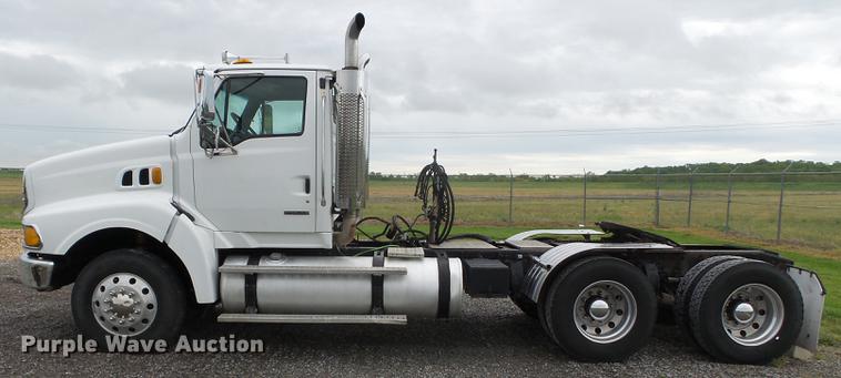 image for item CD9611 2005 Sterling L-Line semi truck
