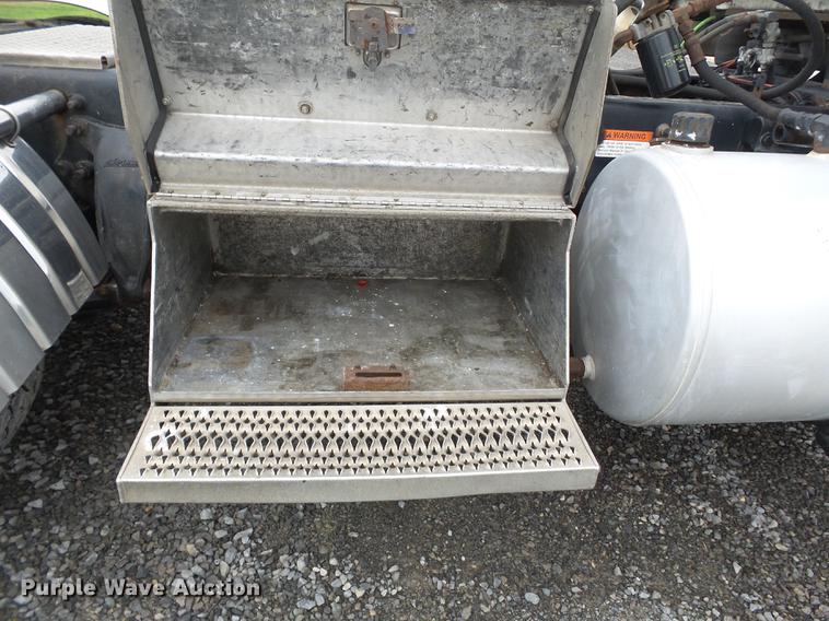 image for item CD9611 2005 Sterling L-Line semi truck