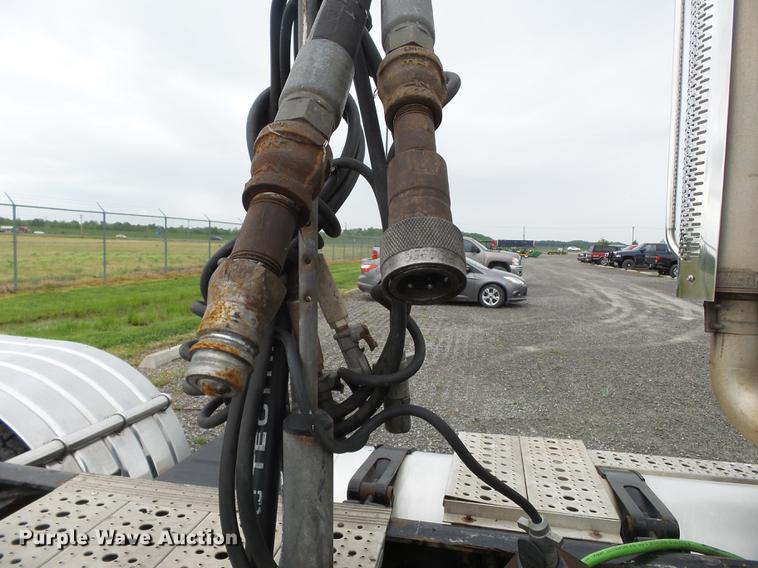 image for item CD9611 2005 Sterling L-Line semi truck