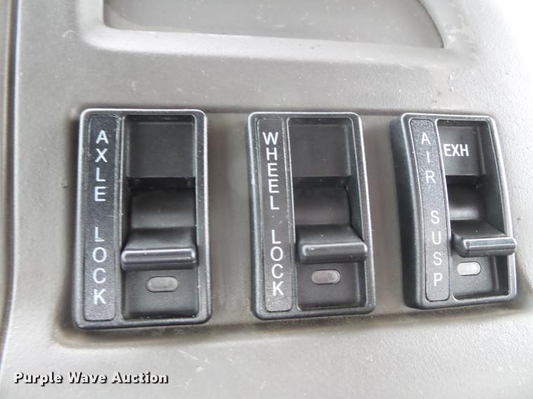 image for item CD9611 2005 Sterling L-Line semi truck