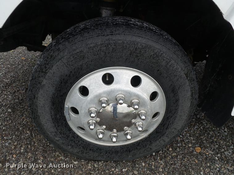 image for item CD9611 2005 Sterling L-Line semi truck