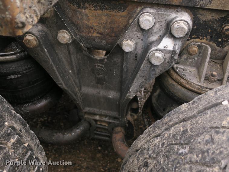 image for item DB8782 1989 Kenworth semi truck