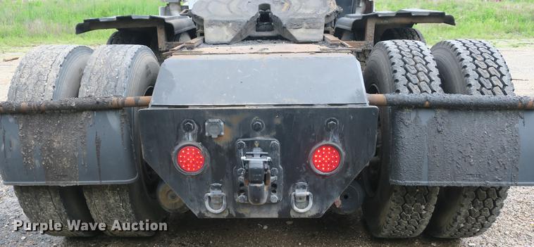 image for item DB8782 1989 Kenworth semi truck