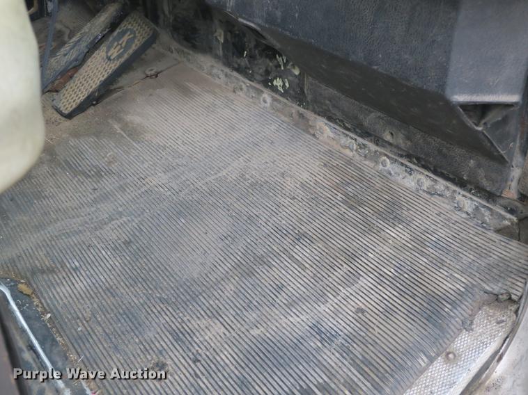 image for item DB8782 1989 Kenworth semi truck