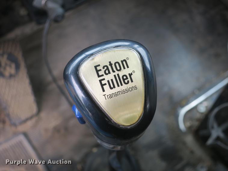 image for item DB8782 1989 Kenworth semi truck