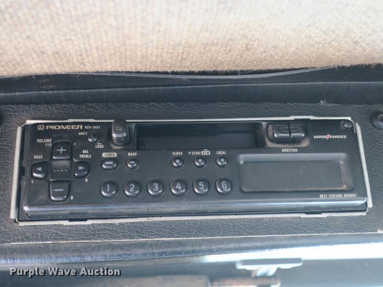 image for item DB8782 1989 Kenworth semi truck