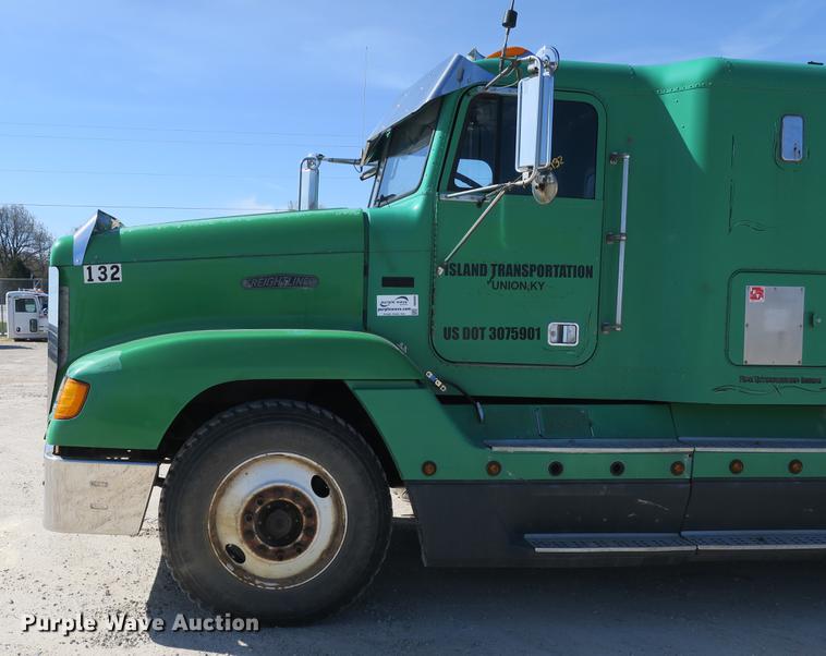 image for item DB8806 1991 Freightliner FLD semi truck
