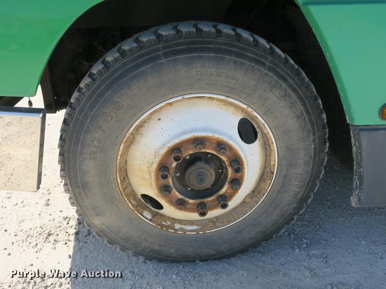 image for item DB8806 1991 Freightliner FLD semi truck