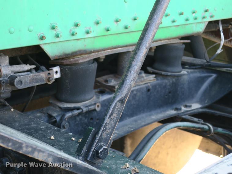 image for item DB8806 1991 Freightliner FLD semi truck