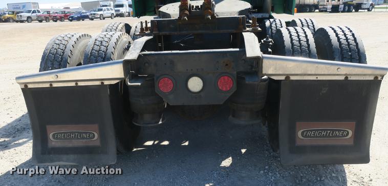 image for item DB8806 1991 Freightliner FLD semi truck