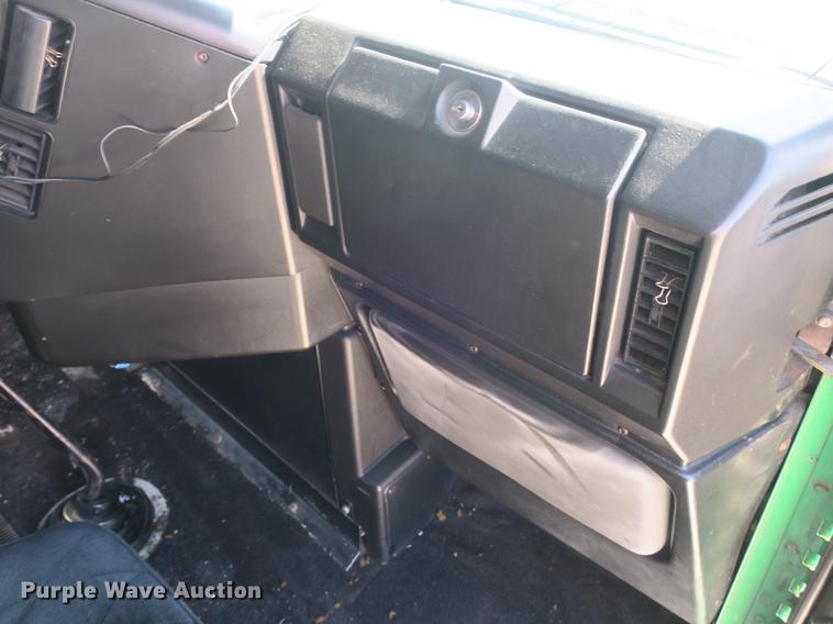 image for item DB8806 1991 Freightliner FLD semi truck