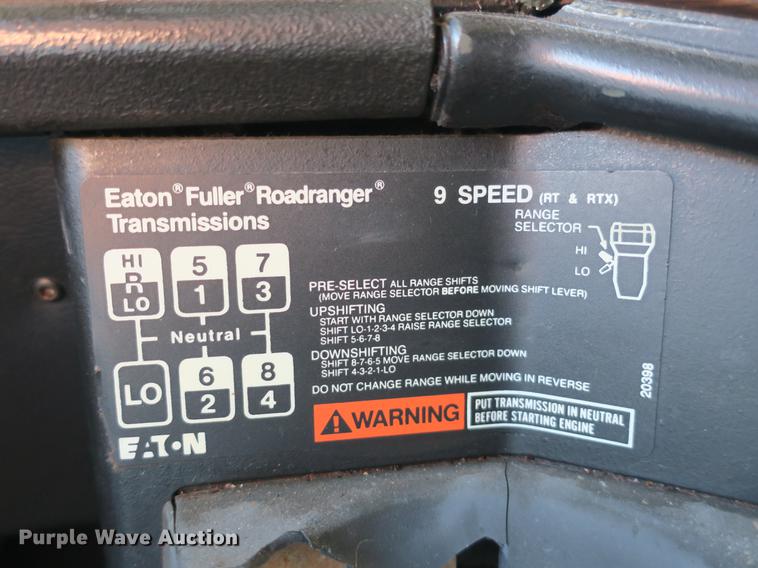 image for item DB8806 1991 Freightliner FLD semi truck