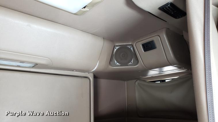 image for item DD4706 2007 International 9400i semi truck