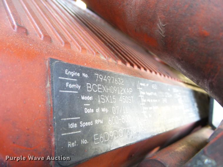 image for item DE1393 2012 Kenworth T660 semi truck