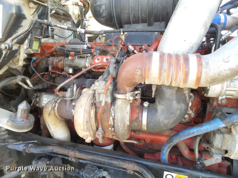 image for item DE1393 2012 Kenworth T660 semi truck