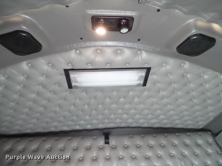 image for item DE1393 2012 Kenworth T660 semi truck