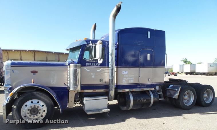 image for item DE1394 1988 Peterbilt 379 semi truck