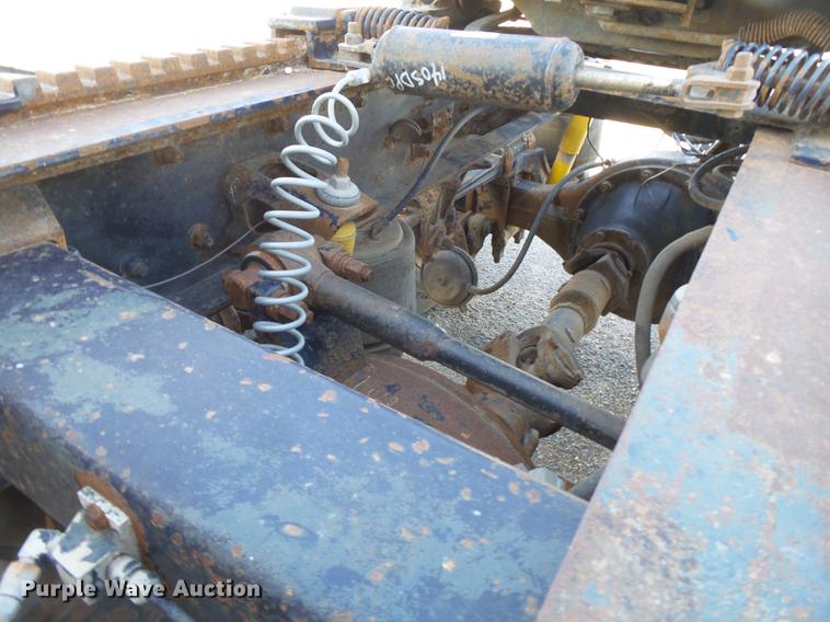 image for item DE1394 1988 Peterbilt 379 semi truck