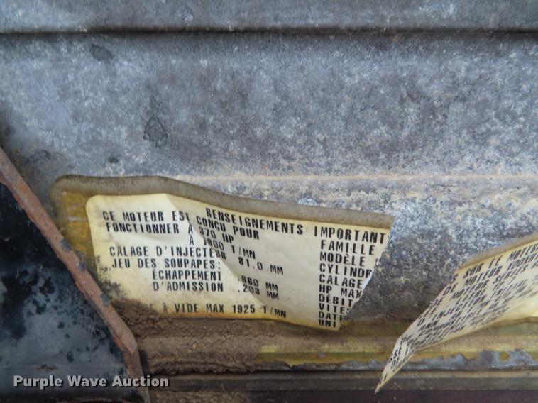 image for item DE3505 2000 Peterbilt 379 semi truck