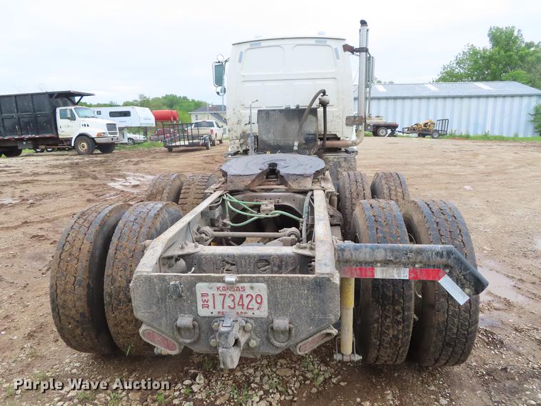 image for item DE3508 1998 Ford LT8513 Louisville 113 semi truck