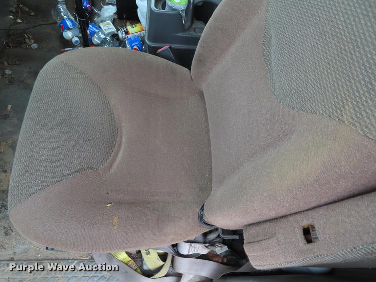 image for item DE3508 1998 Ford LT8513 Louisville 113 semi truck