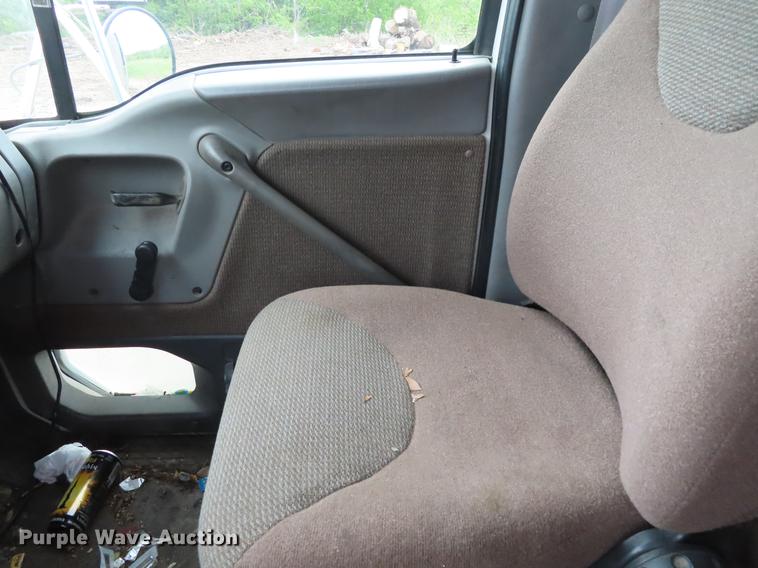 image for item DE3508 1998 Ford LT8513 Louisville 113 semi truck