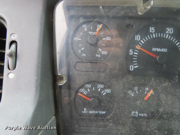 image for item DE3508 1998 Ford LT8513 Louisville 113 semi truck