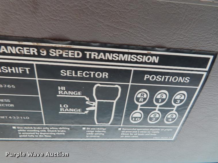 image for item DE3508 1998 Ford LT8513 Louisville 113 semi truck