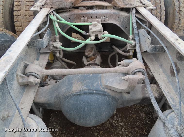 image for item DE3508 1998 Ford LT8513 Louisville 113 semi truck