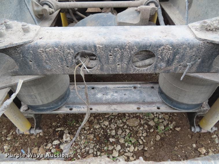 image for item DE3508 1998 Ford LT8513 Louisville 113 semi truck