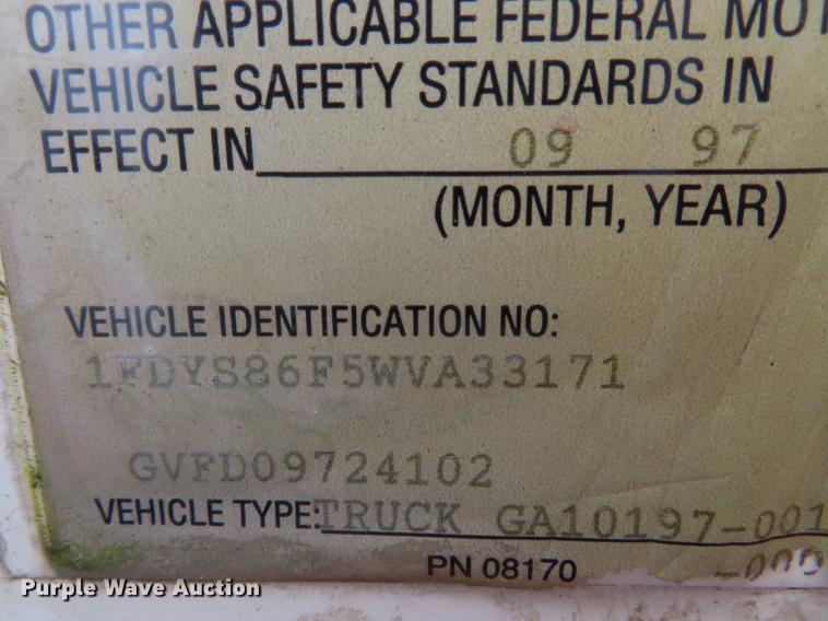 image for item DE3508 1998 Ford LT8513 Louisville 113 semi truck