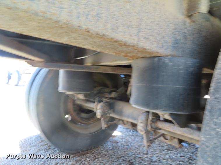 image for item DE3517 2012 Wilson DWH-550C double hopper bottom grain trailer