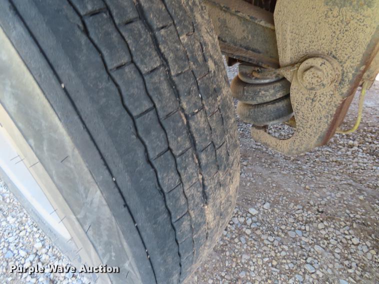 image for item DE3517 2012 Wilson DWH-550C double hopper bottom grain trailer