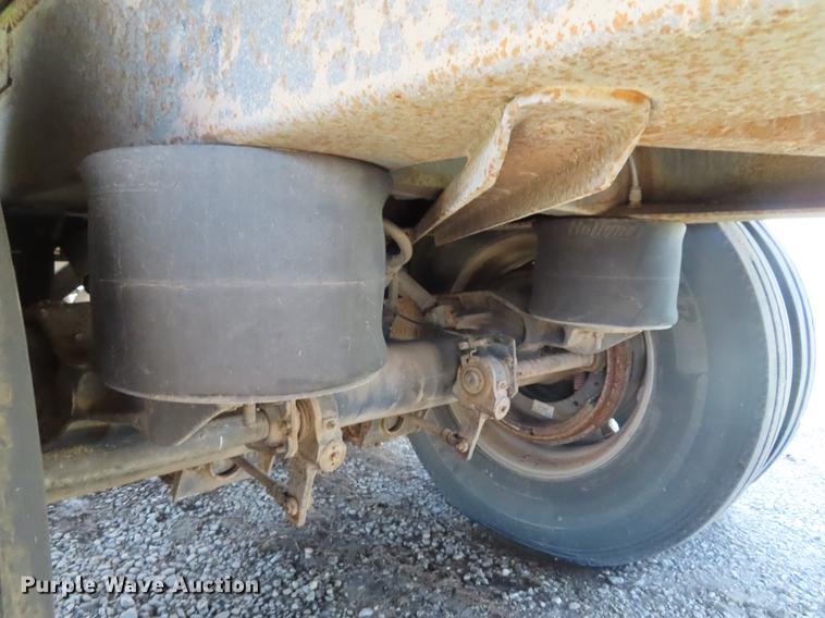 image for item DE3517 2012 Wilson DWH-550C double hopper bottom grain trailer