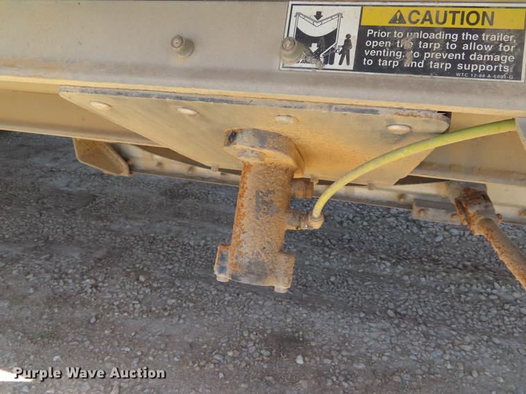 image for item DE3517 2012 Wilson DWH-550C double hopper bottom grain trailer