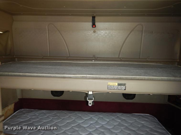 image for item DE3963 2007 International 9400i semi truck