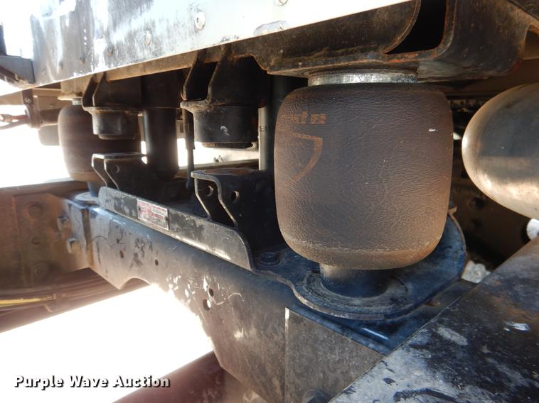 image for item DE3963 2007 International 9400i semi truck