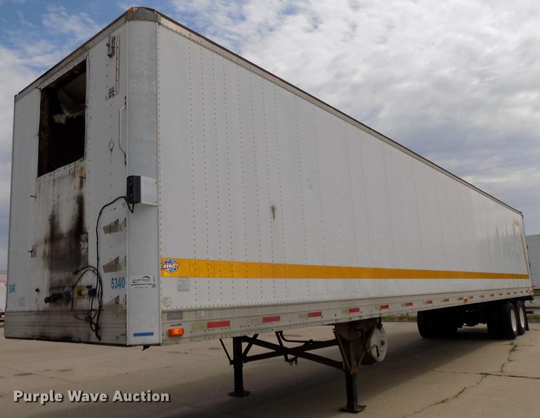 image for item DE7672 2001 Utility VS2RX refrigerated van trailer