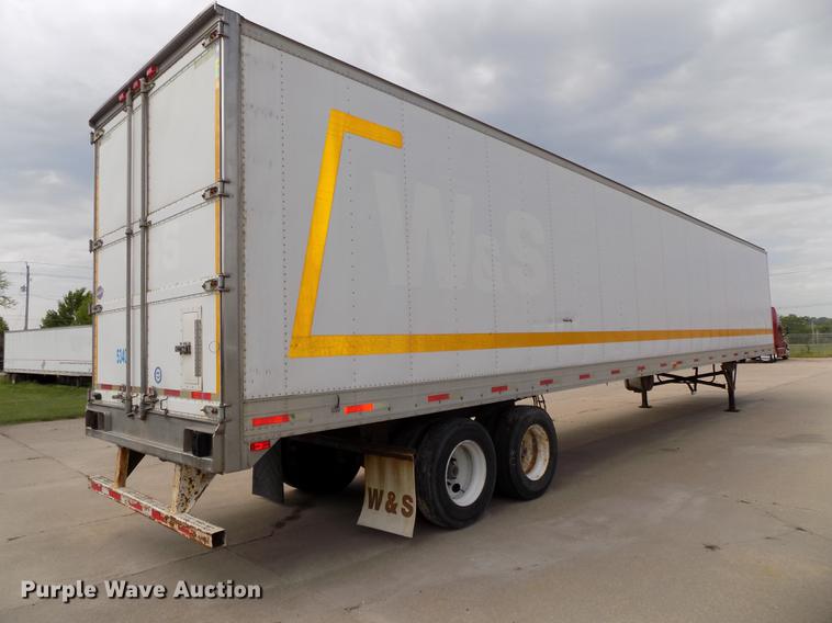 image for item DE7672 2001 Utility VS2RX refrigerated van trailer