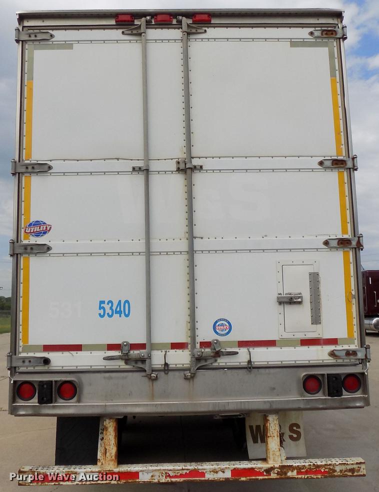 image for item DE7672 2001 Utility VS2RX refrigerated van trailer